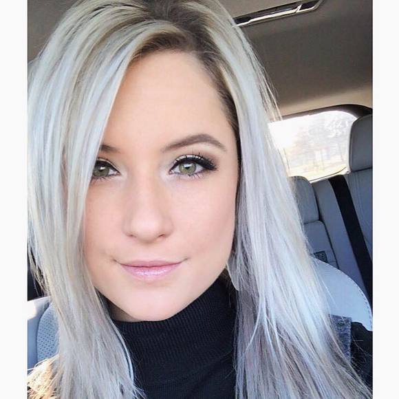 Meet your Posher, Makenzie - Picture 1 of 1